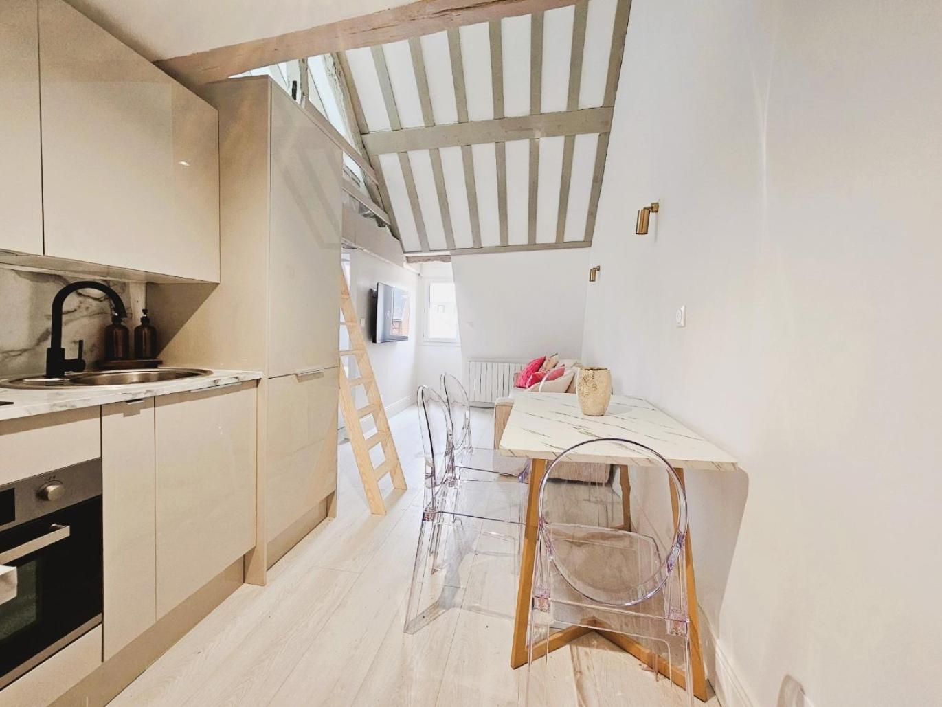 Suite Cathedrale Haut De Gamme + Parking - N°8 Rouen Buitenkant foto